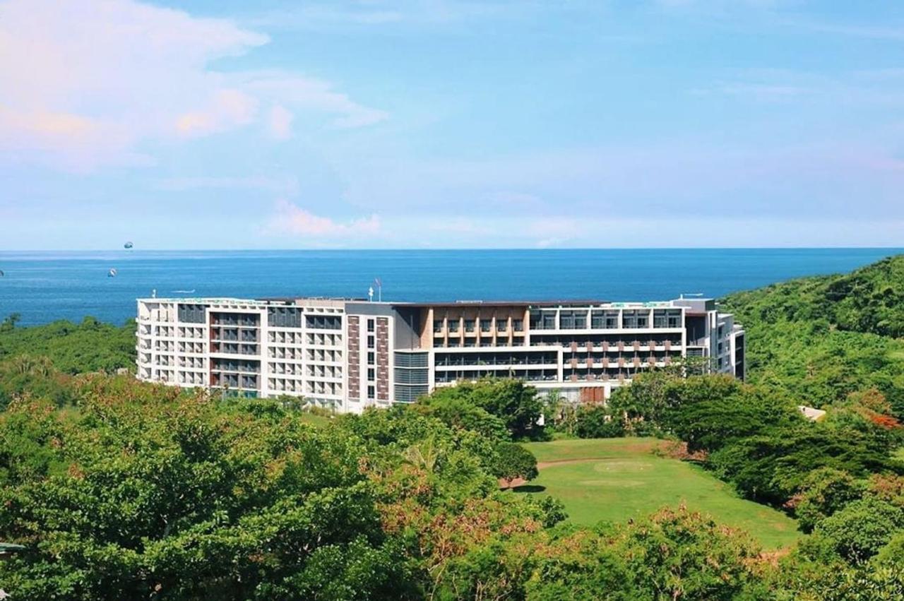 Savoy Boracay Newcoast Hotel Yapak