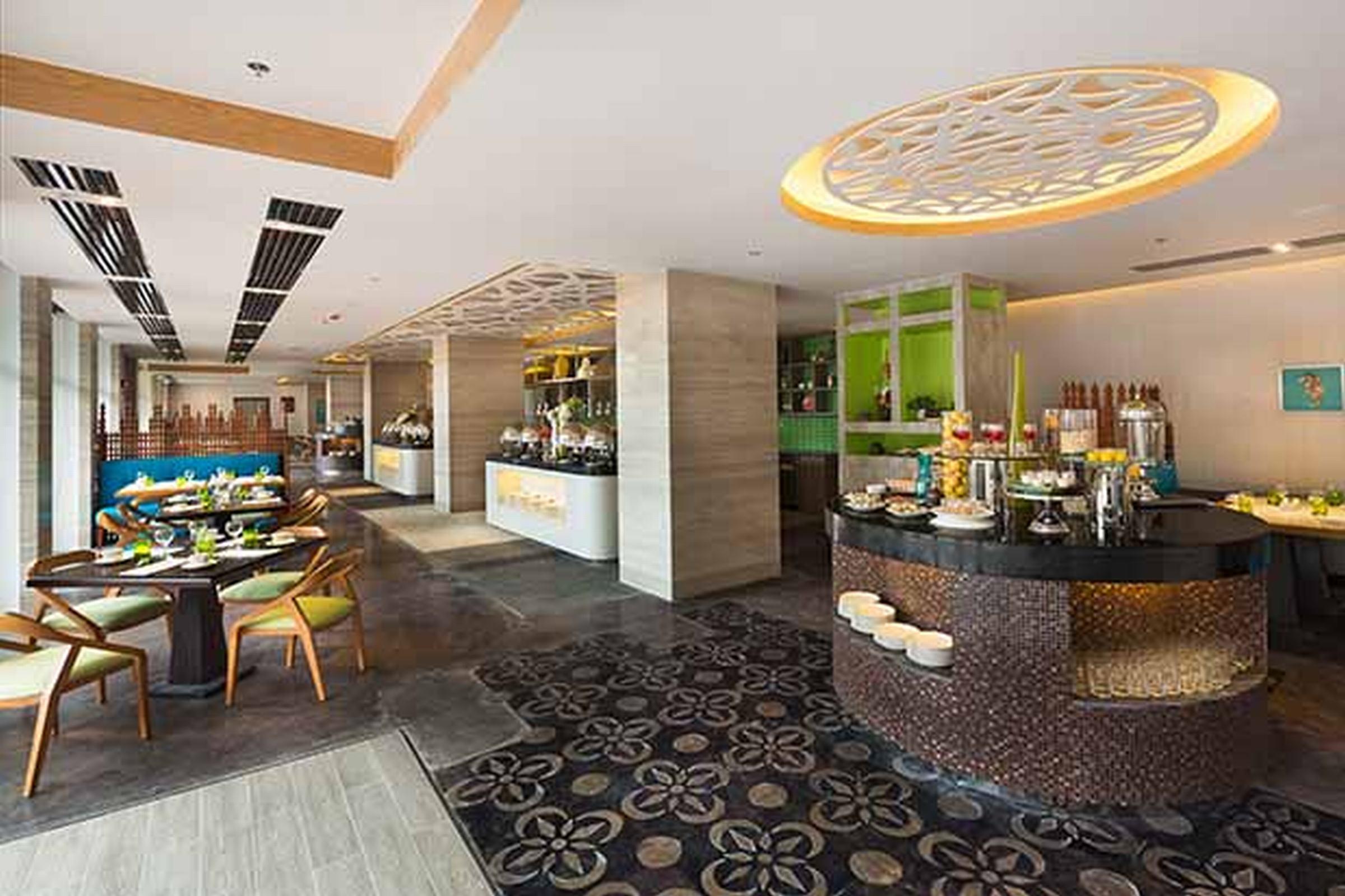 Hotel Savoy Boracay Newcoast 4*