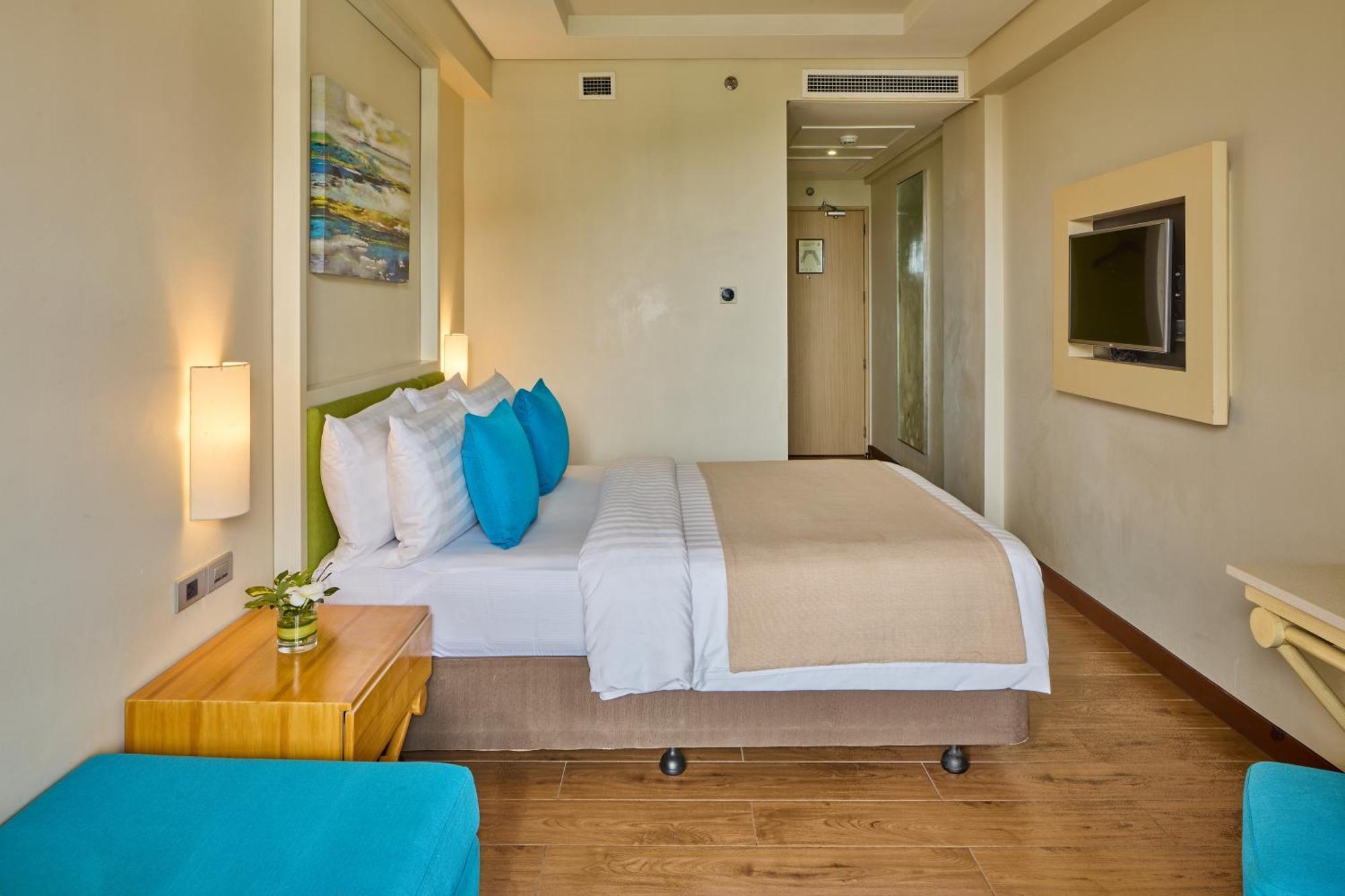 Savoy Boracay Newcoast Hotel Yapak